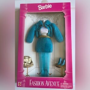 Barbie Fashion Avenue Teal Jacket Skirt Set Gold Belt Heels Mattel 14980 NRFB